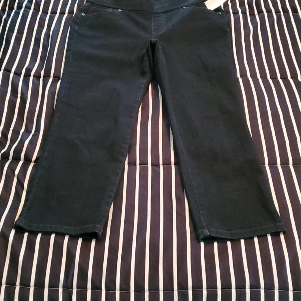 STYLE & CO MID RISE CAPRI PANT SIZE PS - Picture 2 of 8